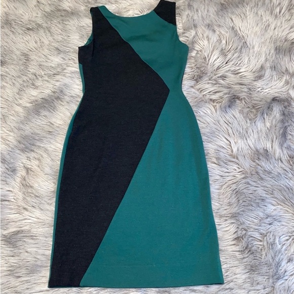 Wool Classic Dress from Diane Von Furstenberg - Picture 4 of 11